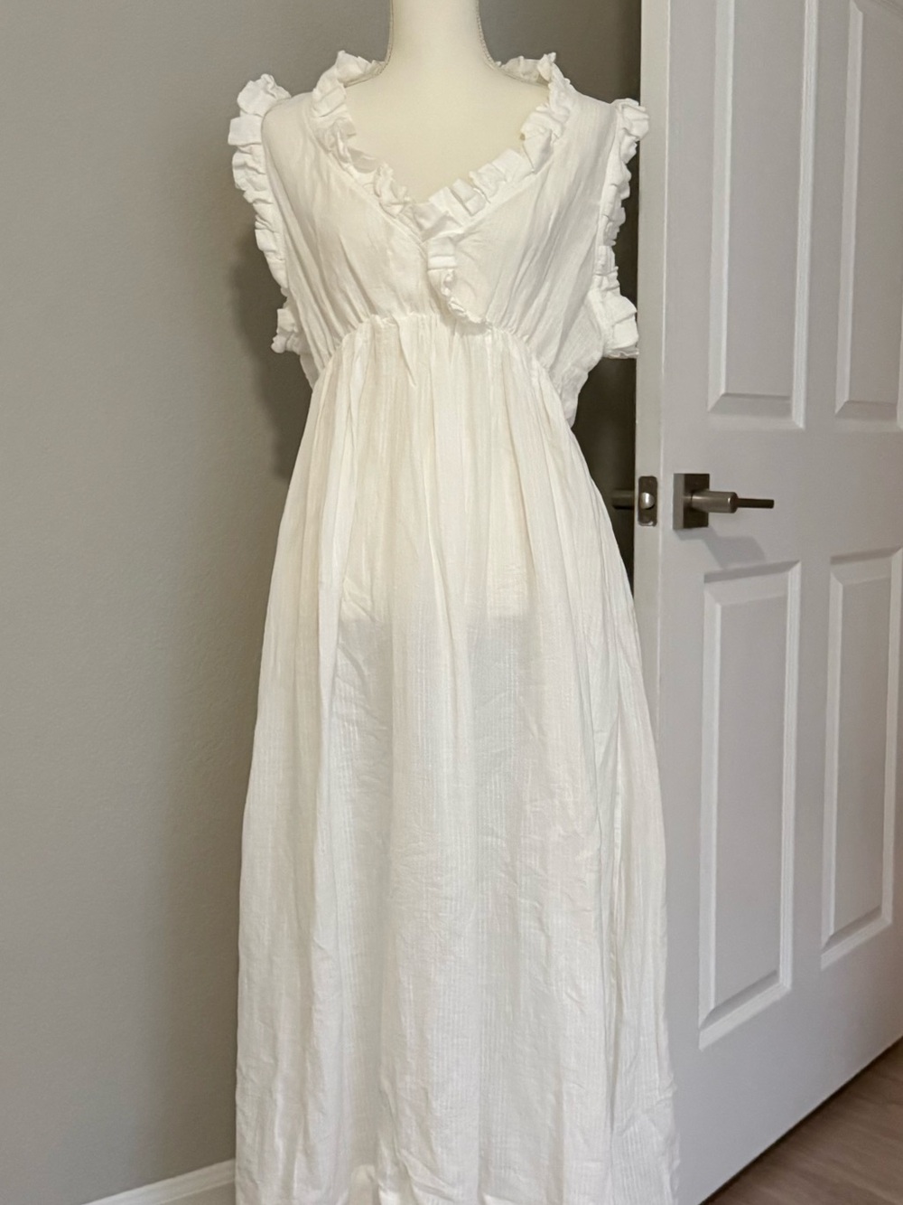 Boho White Ruffle V-Neck Maxi Dress